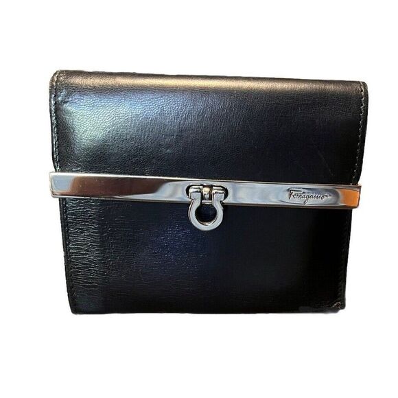 Vintage Salvatore Ferragamo Hook Bi Fold Wallet Black Pebbled Leather COA - Picture 1 of 11